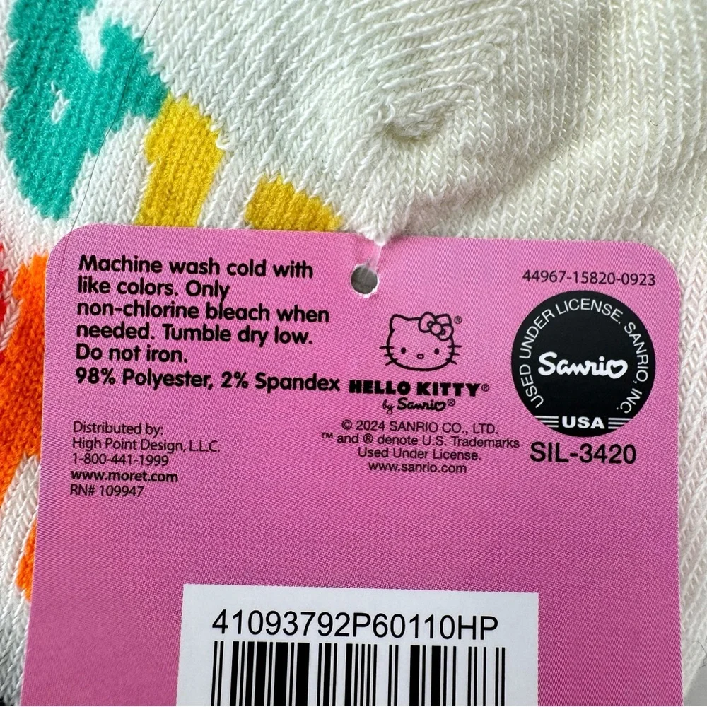 Hello Kitty Sanrio Womens No Show Socks Hippie Groovy Hippy Gift Peace Yin Yang